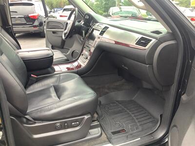 2011 Cadillac Escalade Luxury   - Photo 18 - Hatboro, PA 19040