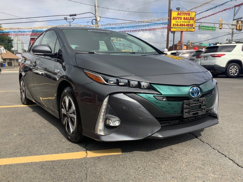 2017 Toyota Prius Prime Plus   - Photo 1 - Hatboro, PA 19040
