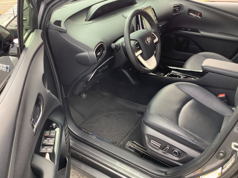 2017 Toyota Prius Prime Plus - Photo 11 - Hatboro, PA 19040
