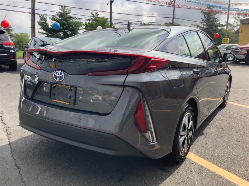 2017 Toyota Prius Prime Plus - Photo 7 - Hatboro, PA 19040