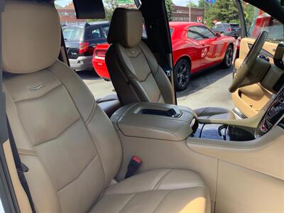 2019 Cadillac Escalade ESV Platinum   - Photo 17 - Hatboro, PA 19040