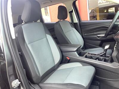 2018 Ford Escape SE   - Photo 18 - Hatboro, PA 19040