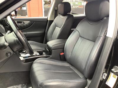 2015 INFINITI QX70   - Photo 10 - Hatboro, PA 19040