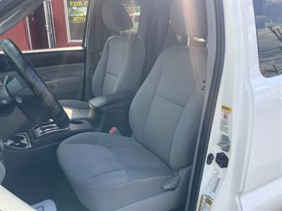 2012 Toyota Tacoma V6   - Photo 10 - Hatboro, PA 19040
