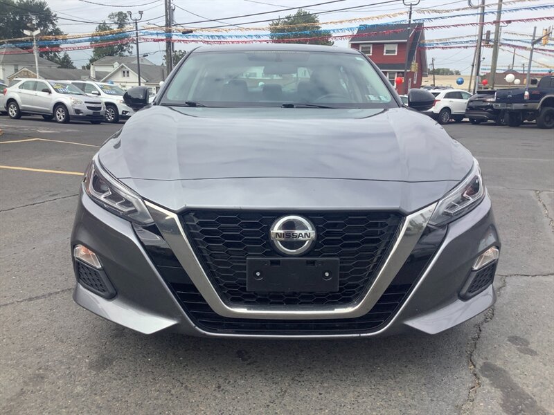 2019 Nissan Altima 2.5 SR - Photo 2 - Hatboro, PA 19040