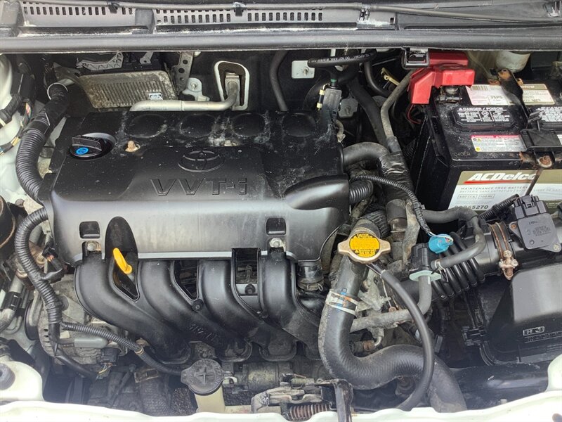 2013 Toyota Yaris 5-Door LE - Photo 10 - Hatboro, PA 19040