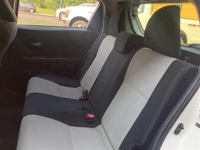 2013 Toyota Yaris 5-Door LE - Photo 13 - Hatboro, PA 19040