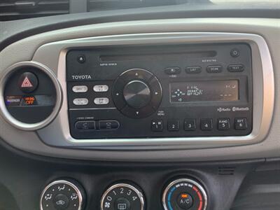 2013 Toyota Yaris 5-Door LE - Photo 19 - Hatboro, PA 19040