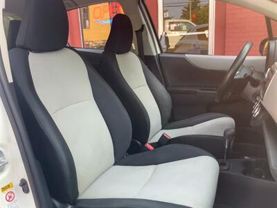 2013 Toyota Yaris 5-Door LE - Photo 17 - Hatboro, PA 19040