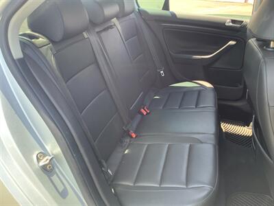 2010 Volkswagen Jetta SE PZEV - Photo 14 - Hatboro, PA 19040