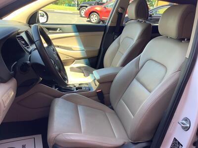2017 Hyundai TUCSON Limited - Photo 10 - Hatboro, PA 19040