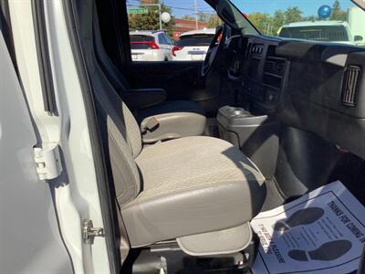 2017 GMC Savana 2500   - Photo 15 - Hatboro, PA 19040