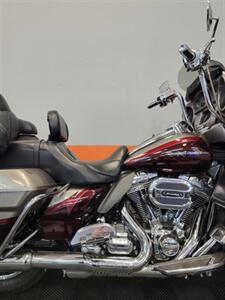 2015 Harley Davidson FLHTKSE CVO Ultra   - Photo 3 - Las Vegas, NV 89146
