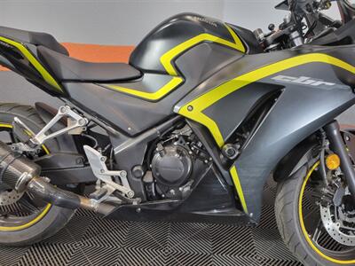 2015 HONDA CBR300R - Photo 3 - Las Vegas, NV 89146