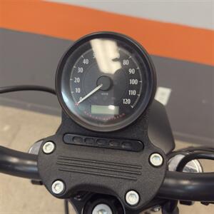 2022 Harley-Davidson Iron 883 Sportster   - Photo 12 - Las Vegas, NV 89146
