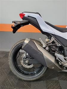 2015 Kawasaki NINJA 300   - Photo 2 - Las Vegas, NV 89146