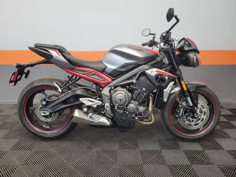 2021 Triumph Street Triple   - Photo 1 - Las Vegas, NV 89146