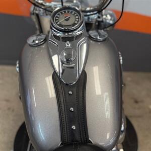 2016 HARLEY DAVIDSON HERITAGE SOFTTAIL CLASSIC FLSTC   - Photo 7 - Las Vegas, NV 89146
