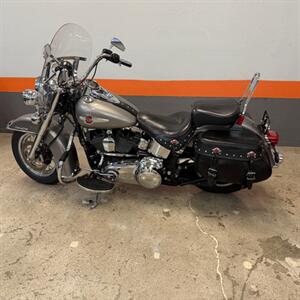 2016 HARLEY DAVIDSON HERITAGE SOFTTAIL CLASSIC FLSTC   - Photo 2 - Las Vegas, NV 89146
