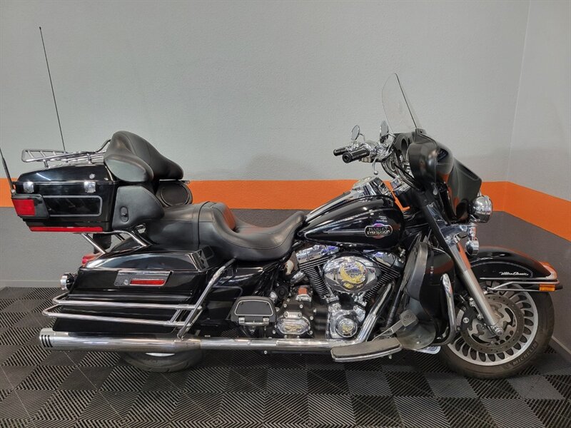 2012 Harley Davidson Classic Electra Glide FLHTCU   - Photo 1 - Las Vegas, NV 89146