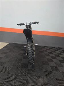 2025 Surron Ultra Bee   - Photo 4 - Las Vegas, NV 89146