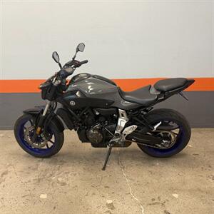 2016 Yamaha Fz-07   - Photo 2 - Las Vegas, NV 89146