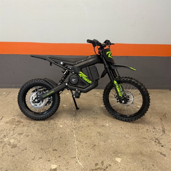 2025 Rawrr Mini R 17   - Photo 1 - Las Vegas, NV 89146