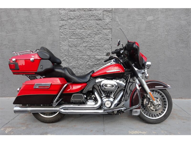 2011 HARLEY DAVIDSON FLHTK ELECTRA GLIDE  