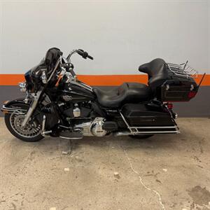 2013 HARLEY DAVIDSON ULTRA CLASSIC ELECTRA GLI   - Photo 2 - Las Vegas, NV 89146