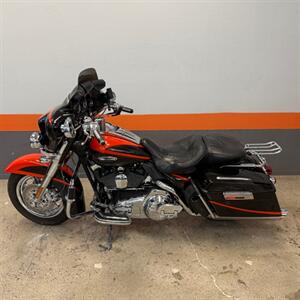 2007 HARLEY DAVIDSON FLHTCUSE2 SCREAMIN EAGLE ULTRA   - Photo 2 - Las Vegas, NV 89146