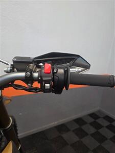 2025 Surron Ultra Bee   - Photo 8 - Las Vegas, NV 89146