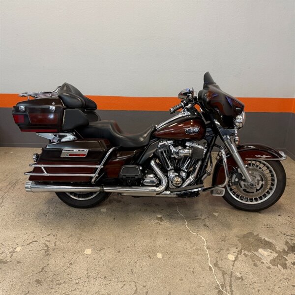 2011 HARLEY DAVIDSON ULTRA CLASSIC ELECTRA GLI FLHTCU  