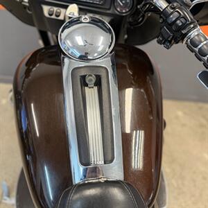 2011 HARLEY DAVIDSON ULTRA CLASSIC ELECTRA GLI FLHTCU   - Photo 10 - Las Vegas, NV 89146