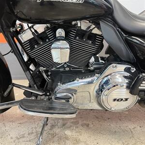 2012 Harley Davidson FLTRU   - Photo 13 - Las Vegas, NV 89146