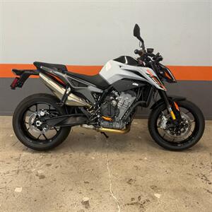 2023 KTM Duke 790   - Photo 1 - Las Vegas, NV 89146