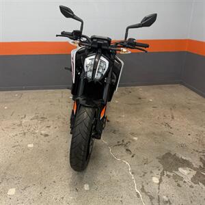 2023 KTM Duke 790   - Photo 5 - Las Vegas, NV 89146