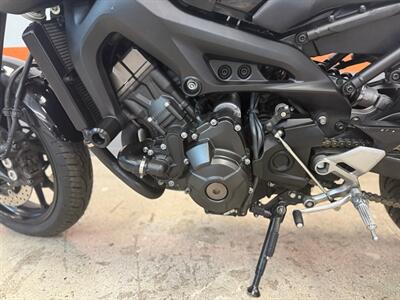 2016 YAMAHA FZ09   - Photo 12 - Las Vegas, NV 89146