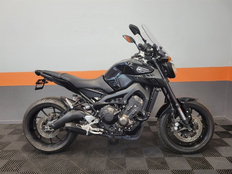 2016 YAMAHA FZ09   - Photo 1 - Las Vegas, NV 89146