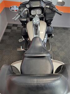 2018 HARLEY DAVIDSON FLTRU ROAD GLIDE ULTRA   - Photo 10 - Las Vegas, NV 89146