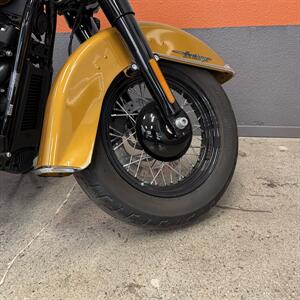 2023 Harley Davidson FLHCS Heritage Classic   - Photo 2 - Las Vegas, NV 89146