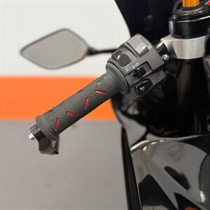 2025 Yamaha YZF-R7   - Photo 11 - Las Vegas, NV 89146