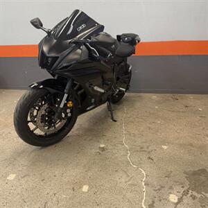 2025 Yamaha YZF-R7   - Photo 5 - Las Vegas, NV 89146