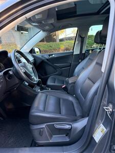 2012 Volkswagen Tiguan SEL 4Motion  With Apple Car Play and Moonroof - Photo 8 - Irvine, CA 92614