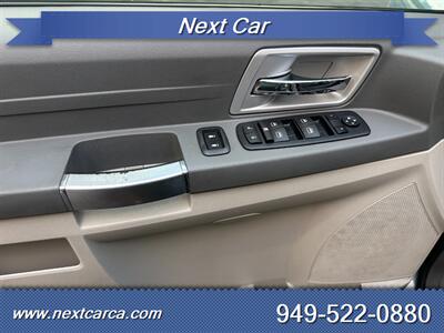 2008 Chrysler Town & Country Touring  With Back up Camera - Photo 18 - Irvine, CA 92614