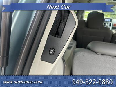 2008 Chrysler Town & Country Touring  With Back up Camera - Photo 26 - Irvine, CA 92614