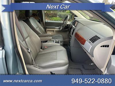 2008 Chrysler Town & Country Touring  With Back up Camera - Photo 20 - Irvine, CA 92614
