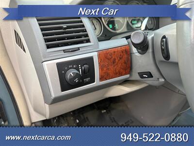 2008 Chrysler Town & Country Touring  With Back up Camera - Photo 17 - Irvine, CA 92614