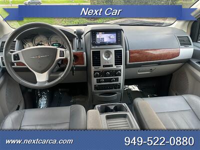 2008 Chrysler Town & Country Touring  With Back up Camera - Photo 19 - Irvine, CA 92614