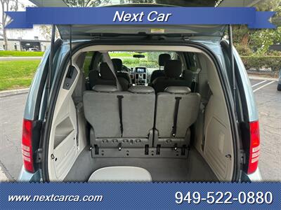 2008 Chrysler Town & Country Touring  With Back up Camera - Photo 25 - Irvine, CA 92614