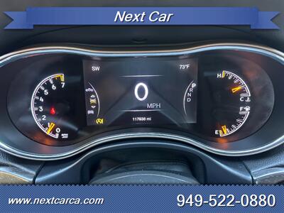 2017 Jeep Grand Cherokee Limited 2WD  With Back up Camera - Photo 15 - Irvine, CA 92614